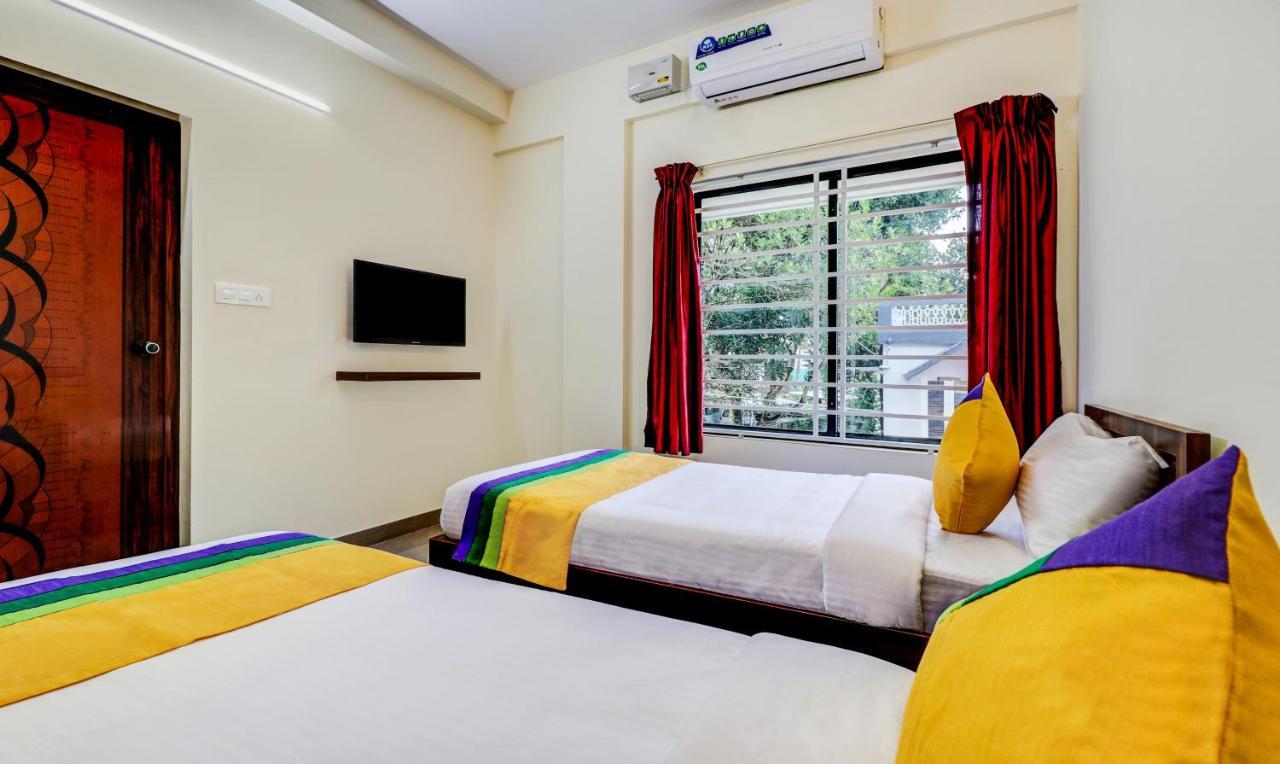 Itsy Hotels Rain Tulsi Stayz, Palarivattom Junction Kochi Zewnętrze zdjęcie