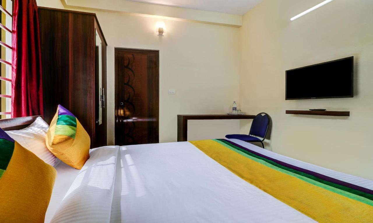 Itsy Hotels Rain Tulsi Stayz, Palarivattom Junction Kochi Zewnętrze zdjęcie