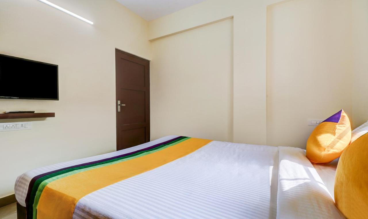 Itsy Hotels Rain Tulsi Stayz, Palarivattom Junction Kochi Zewnętrze zdjęcie